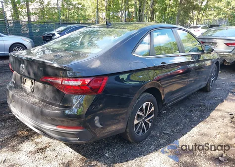 2024 Volkswagen Jetta 1.5T S z USA, uszkodzony, nr VIN 3VW5M7BU8RM093103